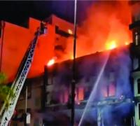 Incêndio em pousada de Porto Alegre deixa ao menos nove mortos