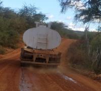 Gentio do Ouro: Estrada da comunidade quilombola de Pacheco recebe melhorias