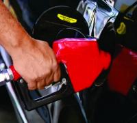 Postos não repassam queda no preço da gasolina em Xique-Xique