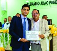 Lerroy Tomaz recebe título de Cidadão Xique-Xiquense
