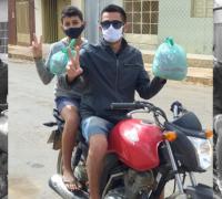 Com ajuda de terceiros ex-secretário doa máscaras protetivas, álcool em gel e produtos de limpeza durante pandemia