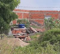 Temporal derruba muros, arranca árvores e telhados em Xique-Xique