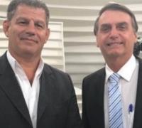 Bolsonaro exonera ministro após acusação de vazamentos
