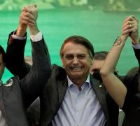 Bolsonaro diz que repasse de R$ 24 mil à Michelle é fruto de dívida