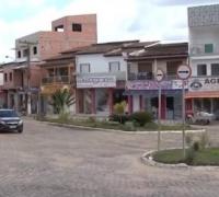 Pedra cai em área rural de cidade após tremor de 2,5 graus na escala Richter
