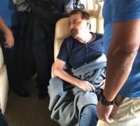 Battisti deixa Bolívia para cumprir pena na Itália