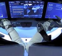 SpaceX faz primeiro voo orbital civil da história