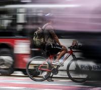 Placas do Mercosul e multa para ciclista: veja o que muda na lei de trânsito em 2019