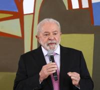 Lula diz a reitores que educação vai sair do obscurantismo