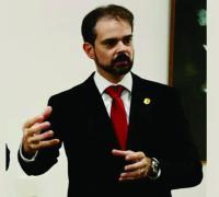 Delegado brasileiro é eleito para comandar a Interpol