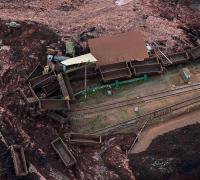 Número de mortos em Brumadinho chega a 9; até 350 estão desaparecidos