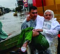 Com retorno de chuva forte no RS, população deve buscar áreas seguras