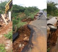 Região de Irecê: Asfalto cede com a chuva, abre cratera e causa acidentes na rodovia BA-052, em Central