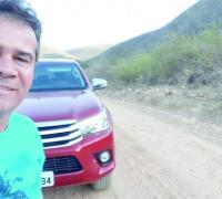 Criminosos fortemente armados roubam Hilux SW4 do prefeito de Ipupiara