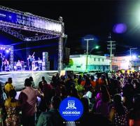 Dia dos Evangélicos levou fiéis à Praça da Bíblia
