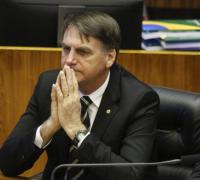 No Twitter, Bolsonaro questiona: “E se o PCC e CV se unirem ao MST?”